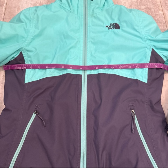 The North Face Women's Two-Tone Jacket - Aqua and Gray - Picture 13 of 16